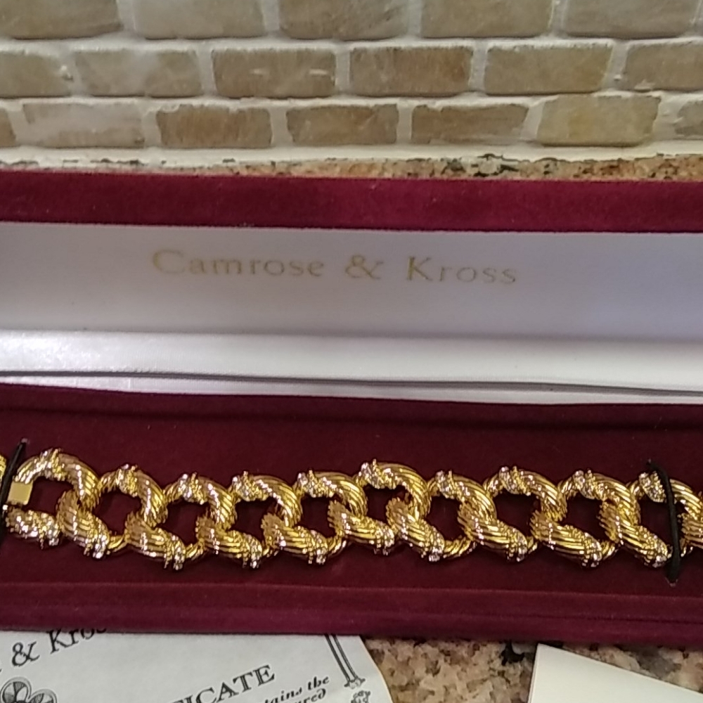 Jackie Kennedy gold link bracelet